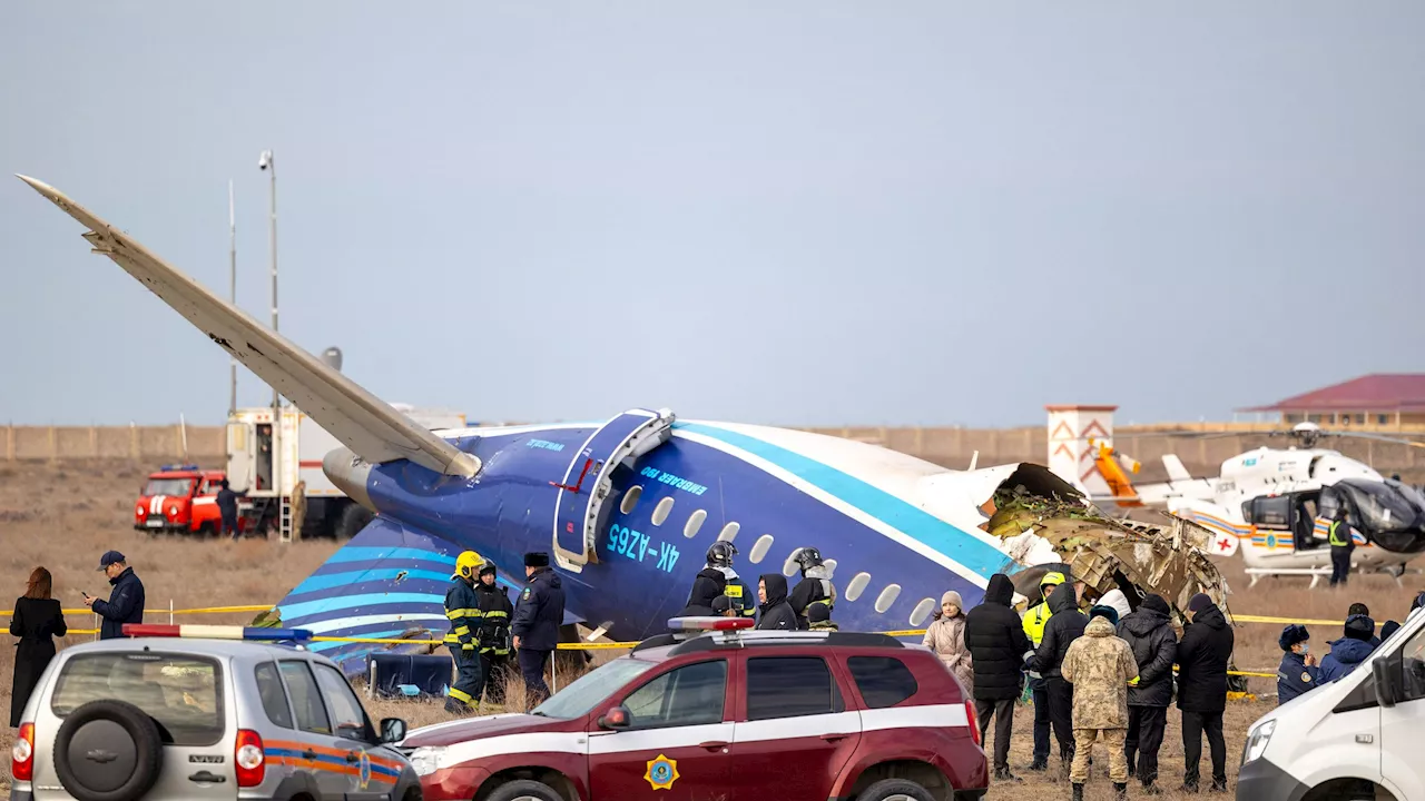 Flugzeugabsturz in Kasachstan: Über 30 Tote