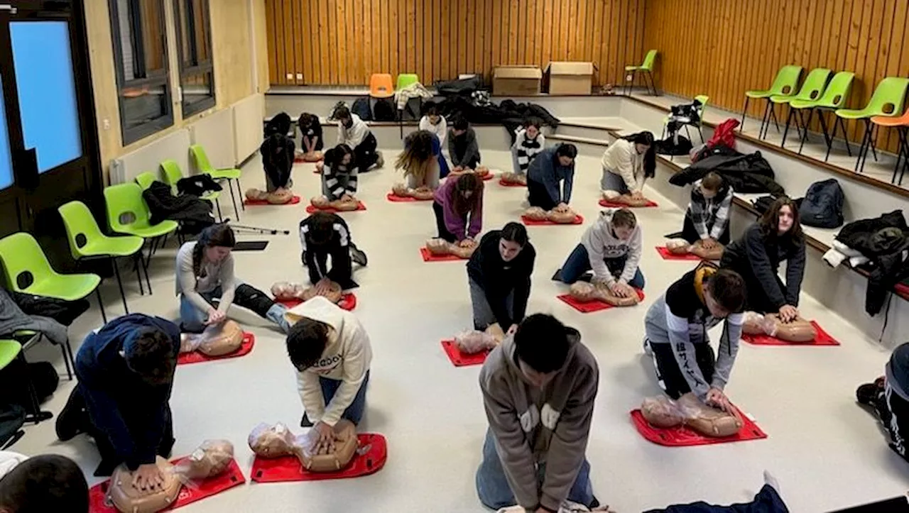 Formation aux Premiers Secours au Collège Henri-Bourrillon de Mende