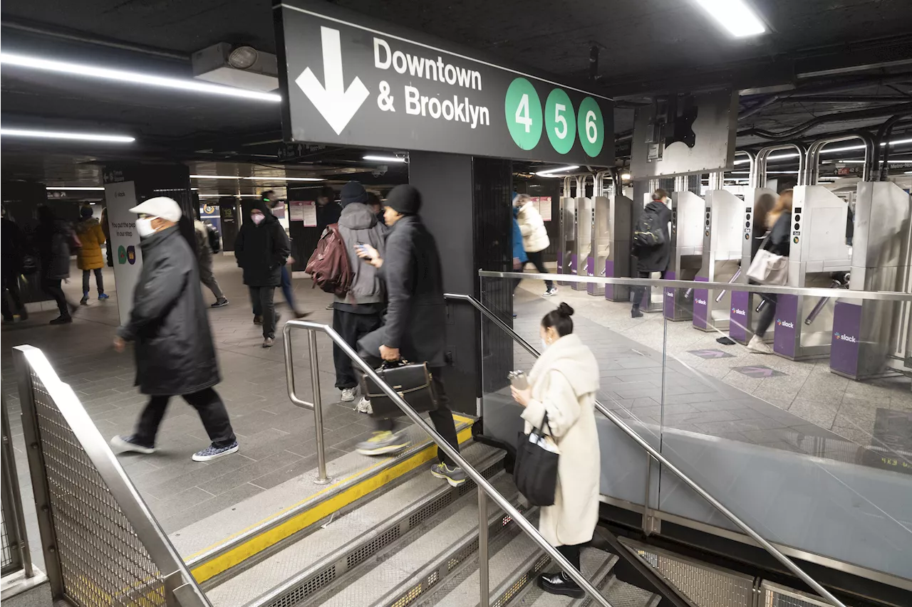 Man Slashes Two People in Unprovoked Subway Attack on Christmas Eve