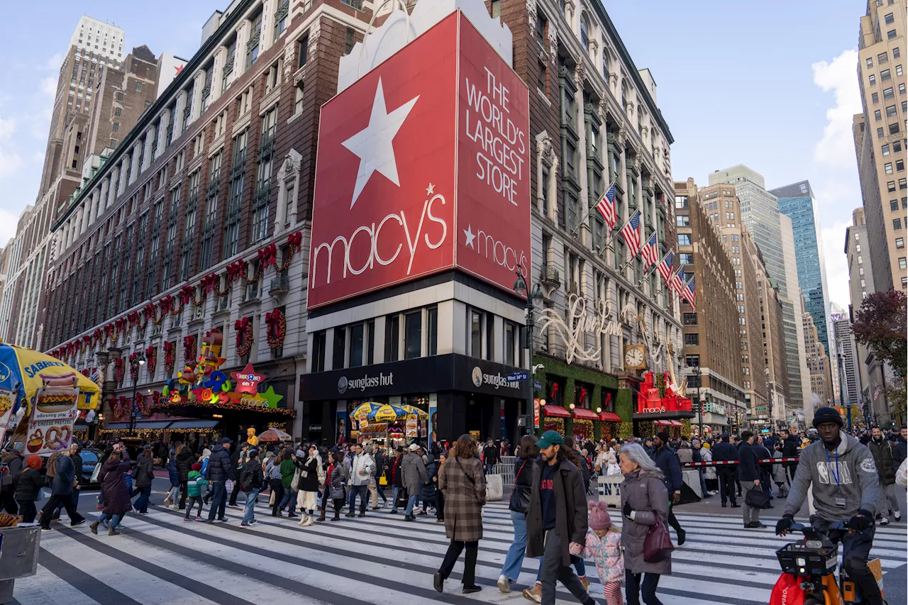 Taxi Driver Strikes Pedestrians in NYC on Christmas Day