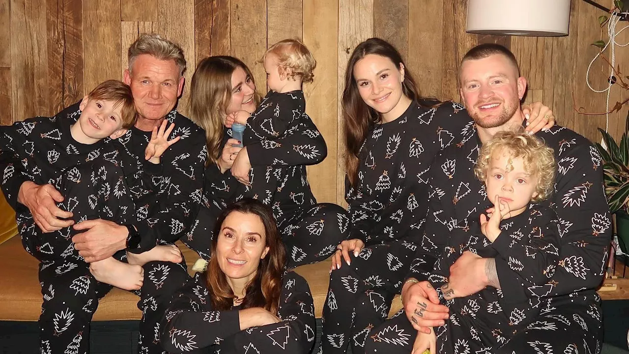 Gordon Ramsay und seine Familie glänzen in Weihnachtspyjamas