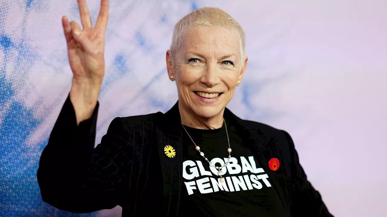 Annie Lennox zum 70. Geburtstag: Eine Feministin mit androgynlem Look