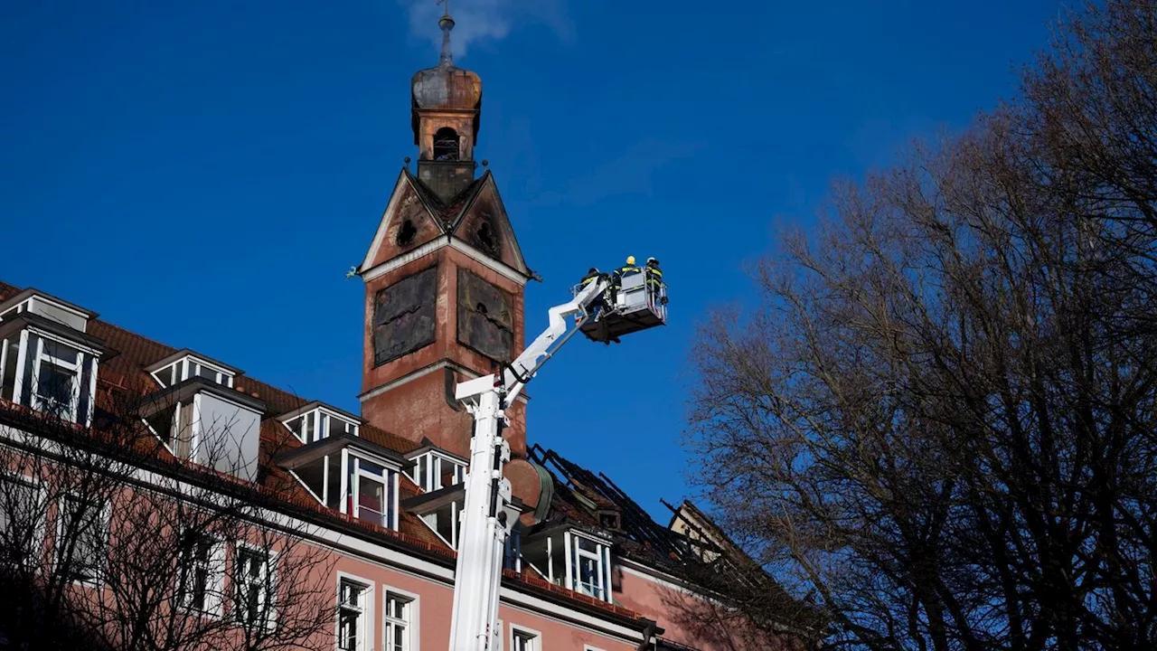 Feuer in Münchner Seniorenheim - Mehrere Verletzte