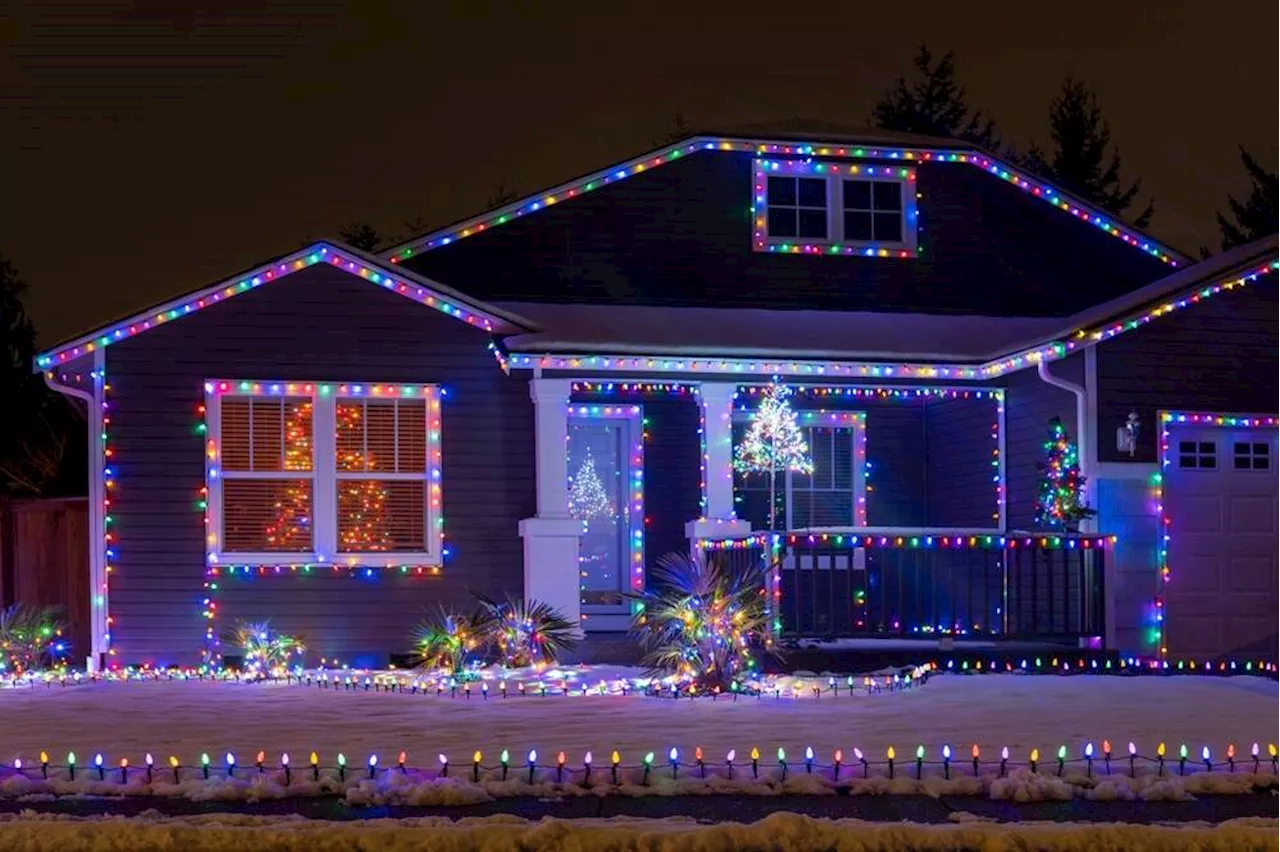 Former NSA Hacker Turns Christmas Lights Hacking Hobby into a Show