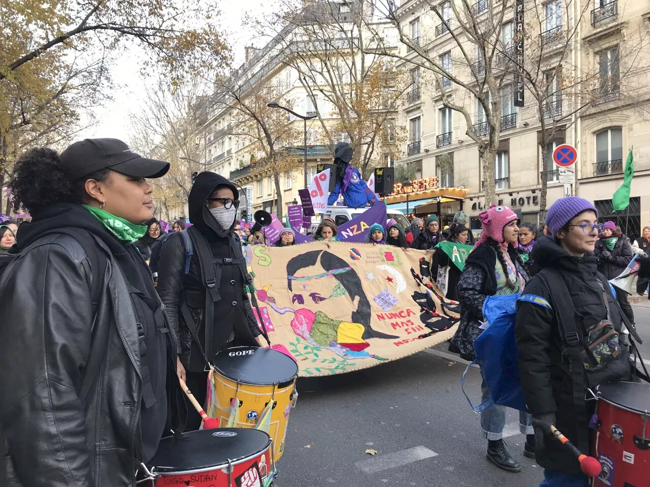 Gynécologue Émile Daraï continue d'exercer malgré 32 mises en examen