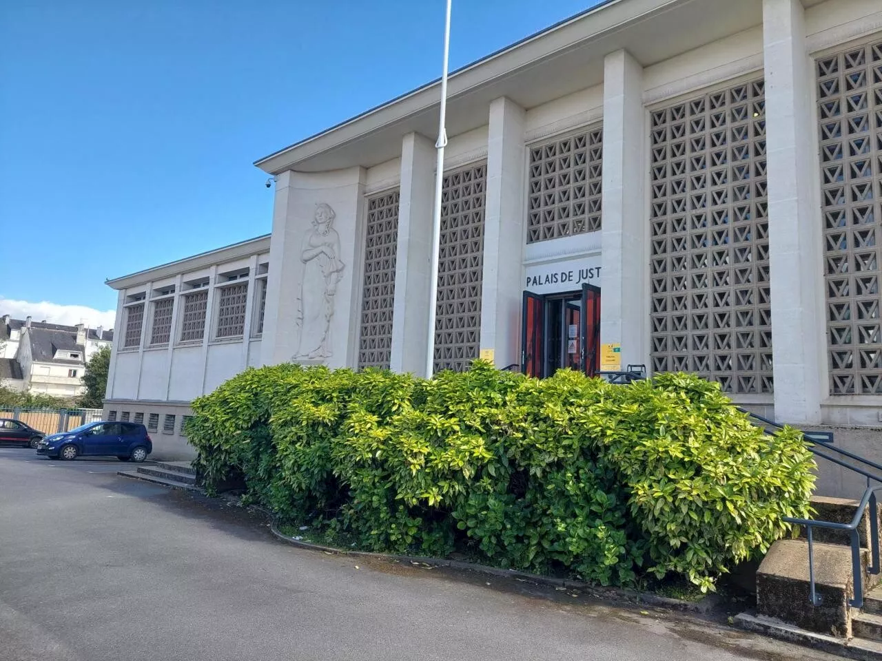 Tentative de vol : un homme bipolaire jugé à Saint-Nazaire