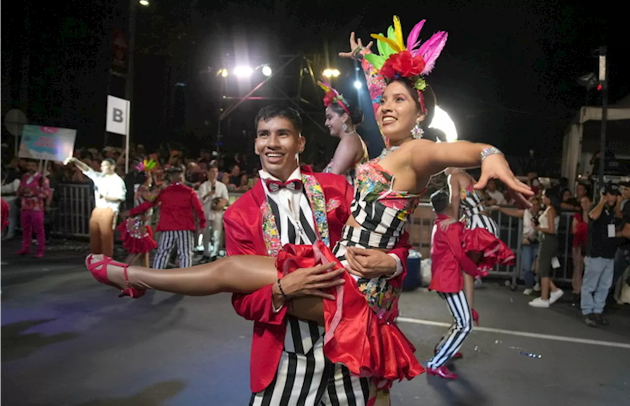 Due ballerini alla maratona di Salsa in Colombia