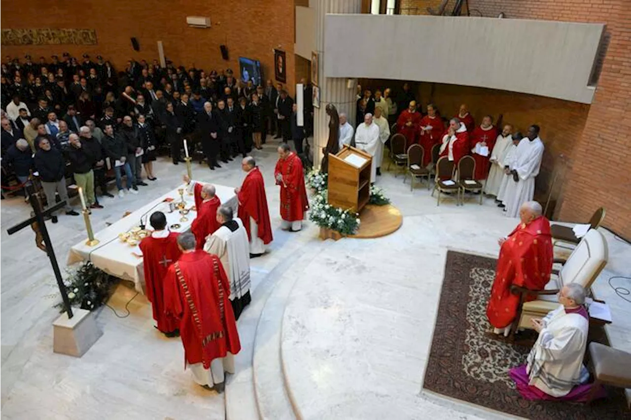 Papa Francesco apre una Porta Santa nel carcere di Rebibbia