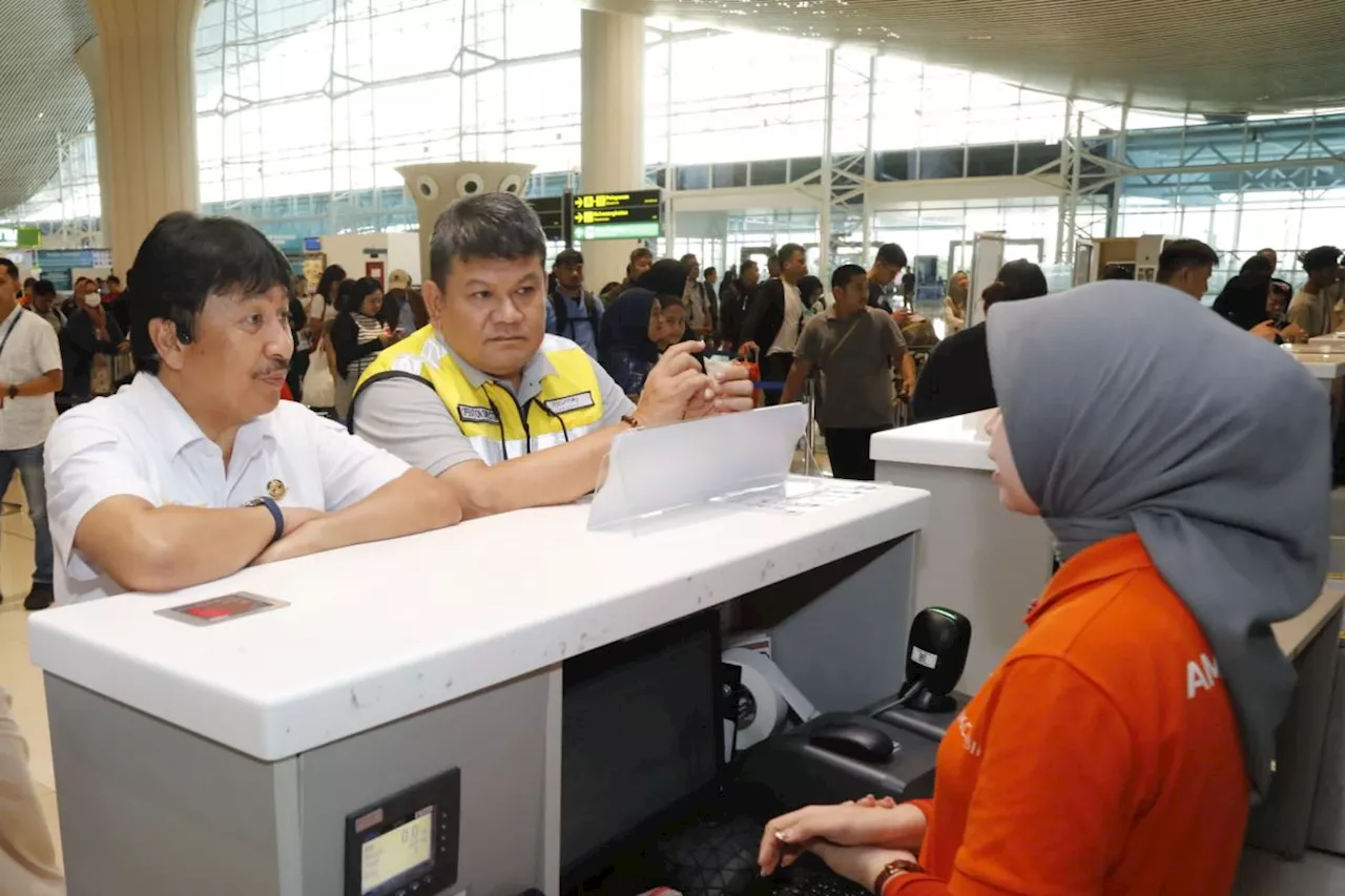 Kemenhub cek kelancaran angkutan udara natal-tahun baru di Makassar