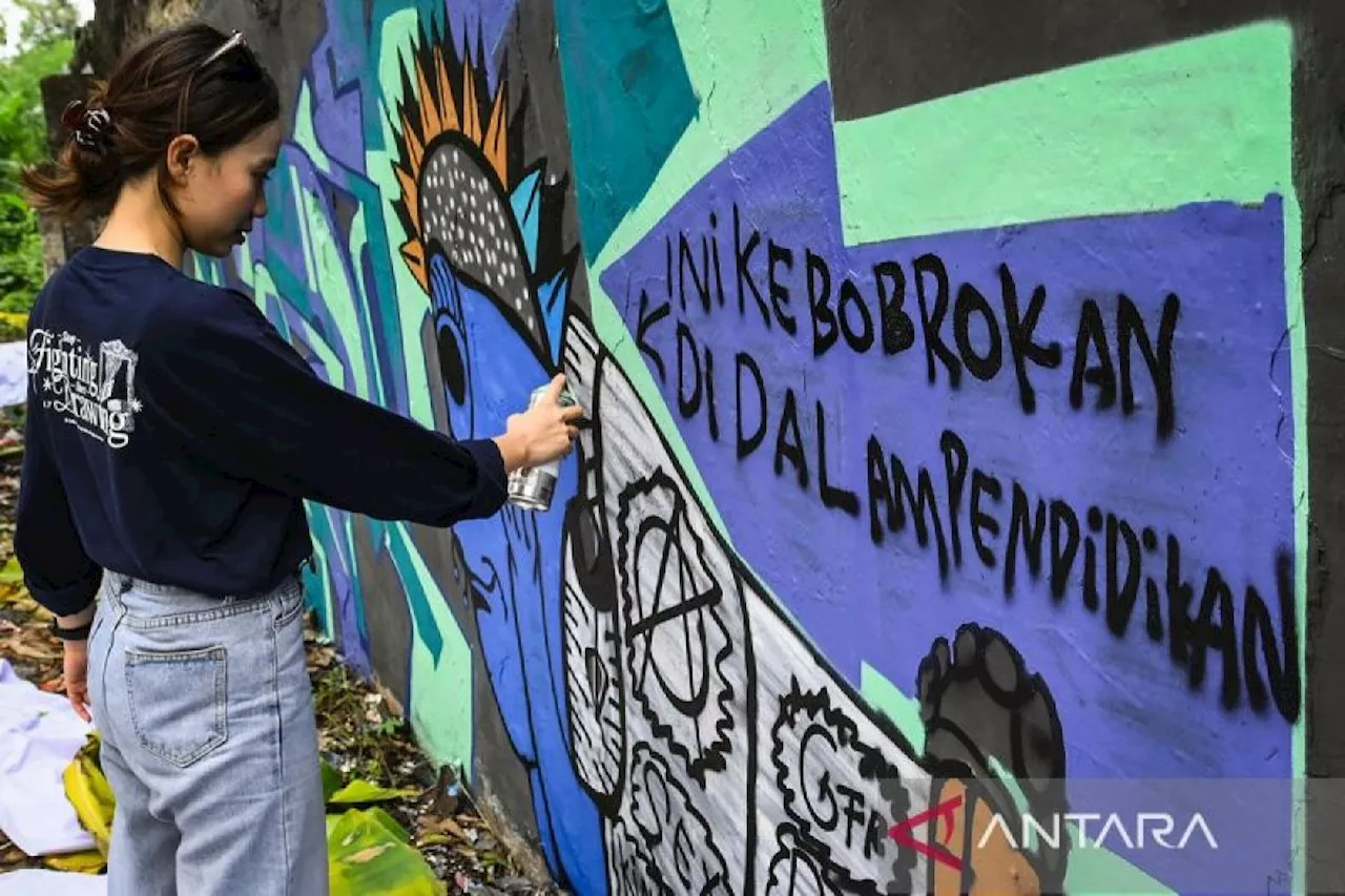 Polisi Tangkap 6 Pelaku Tawuran Bersenjata Tajam di Jakarta Utara