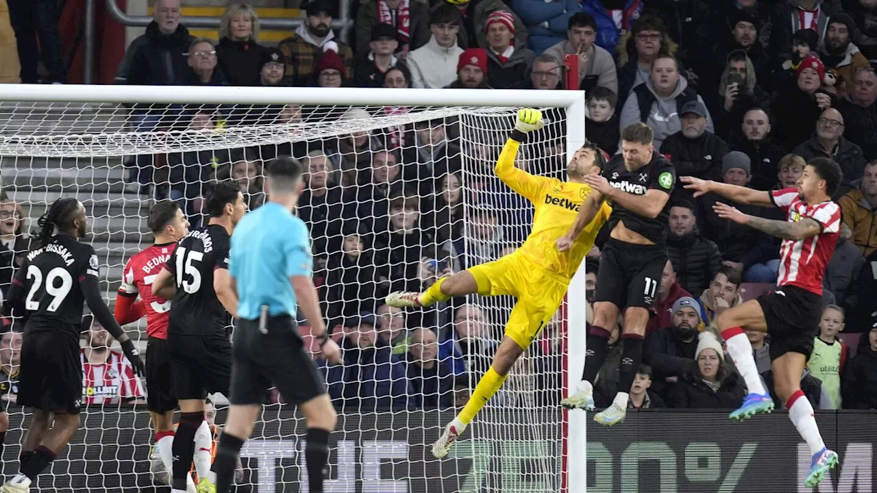 West Ham goalkeeper Lukasz Fabianski taken off on a stretcher after injury against Southampton