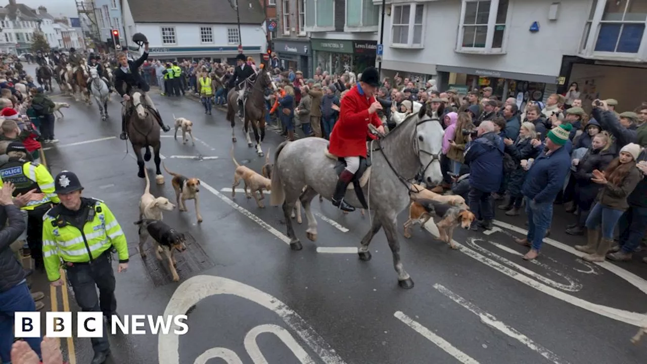 Lewes: Eight arrests during Boxing Day hunt parade