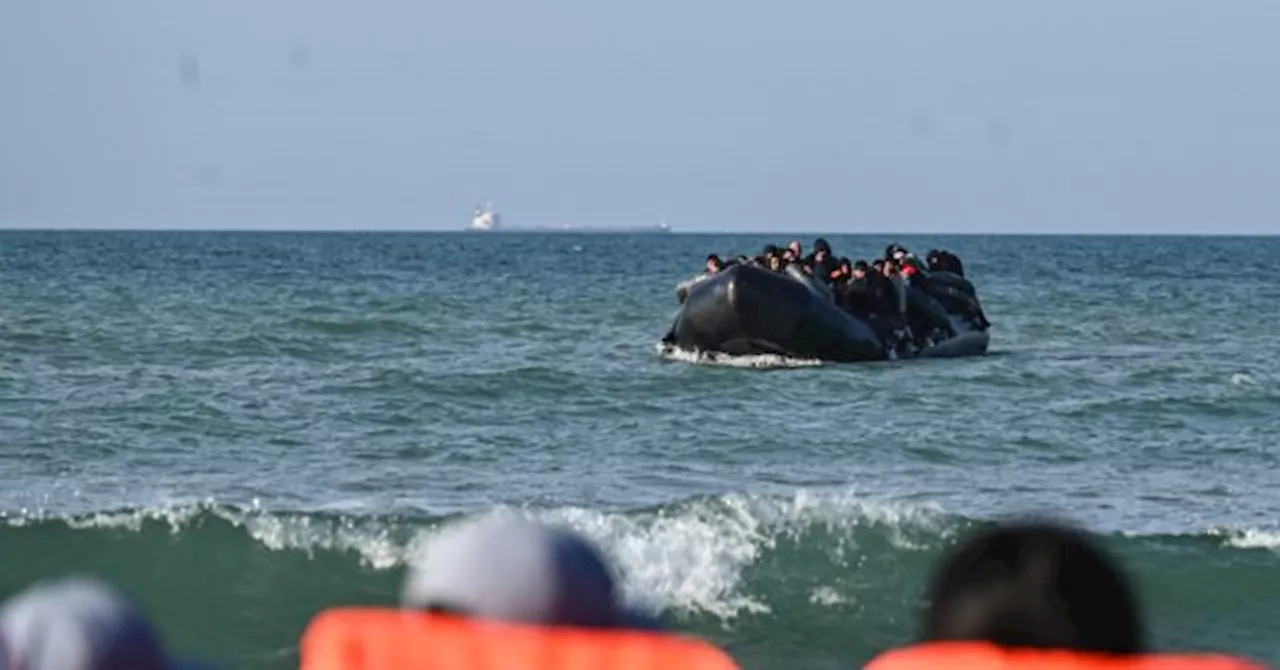 Hundreds of Illegal Boat Migrants Cross English Channel on Christmas