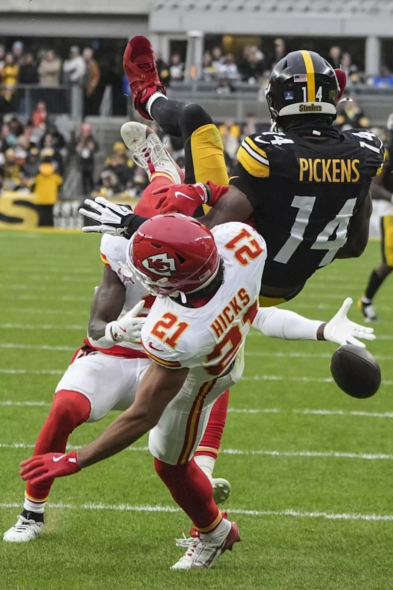 Mahomes Leads Chiefs to Victory, Jackson Shatters Rushing Record