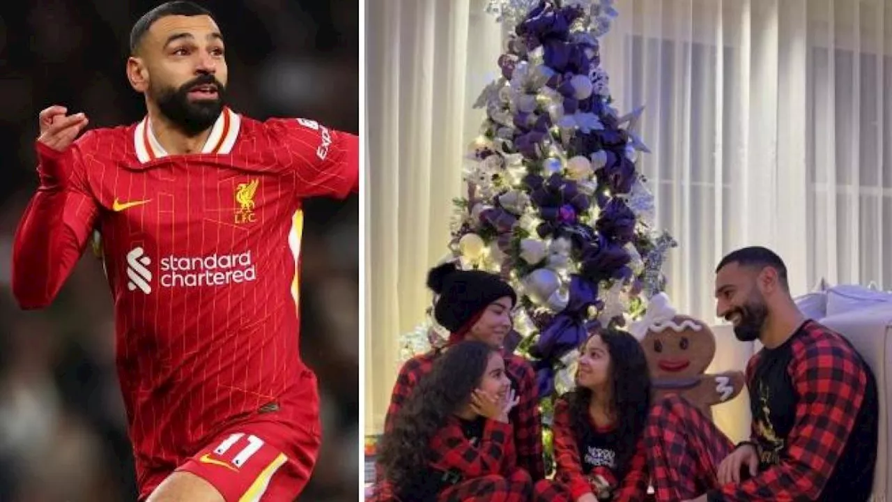 Mohamed Salah, foto di Natale con la famiglia: le critiche dei follower musulmani