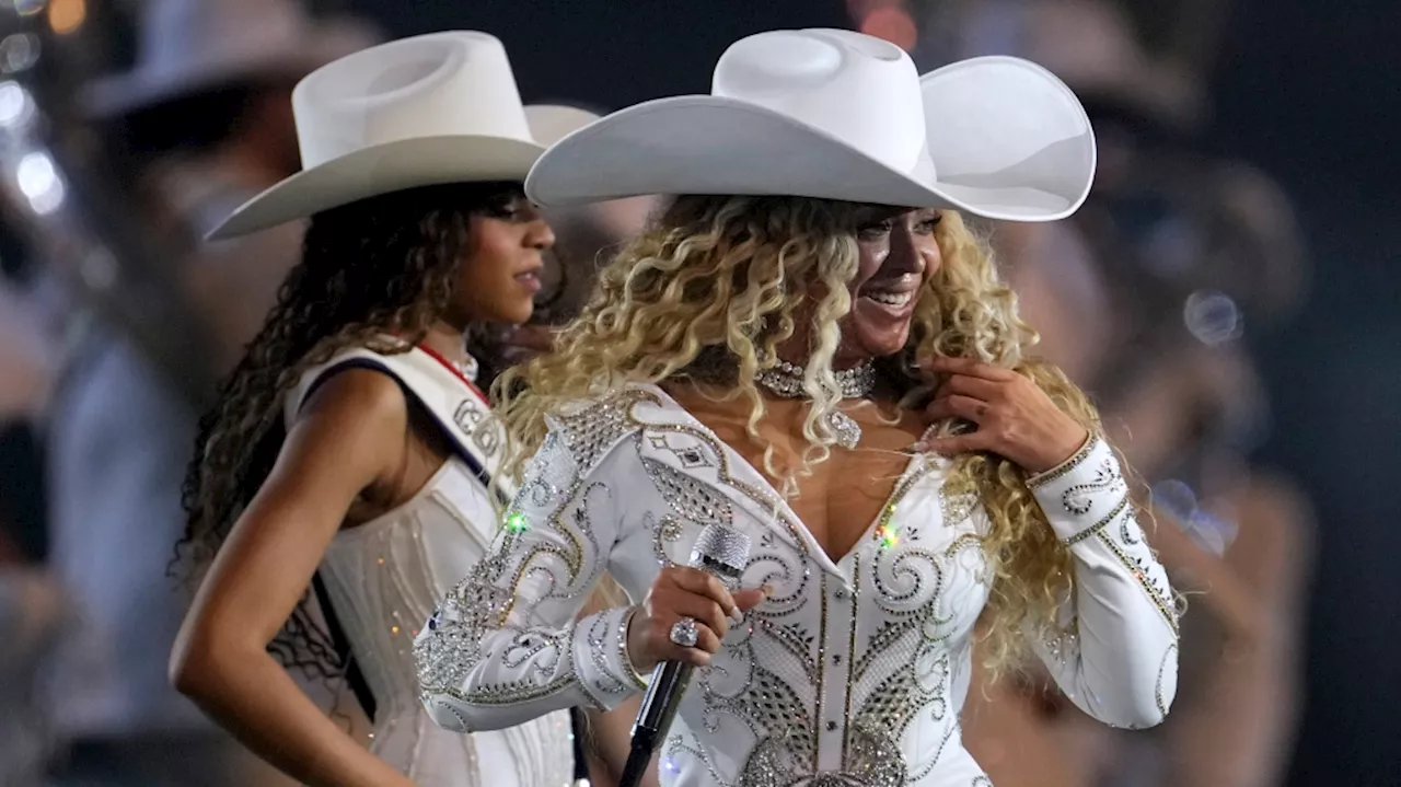 Beyoncé turns NFL Christmas Halftime Show into a 'Cowboy Carter' party with Post Malone cameo