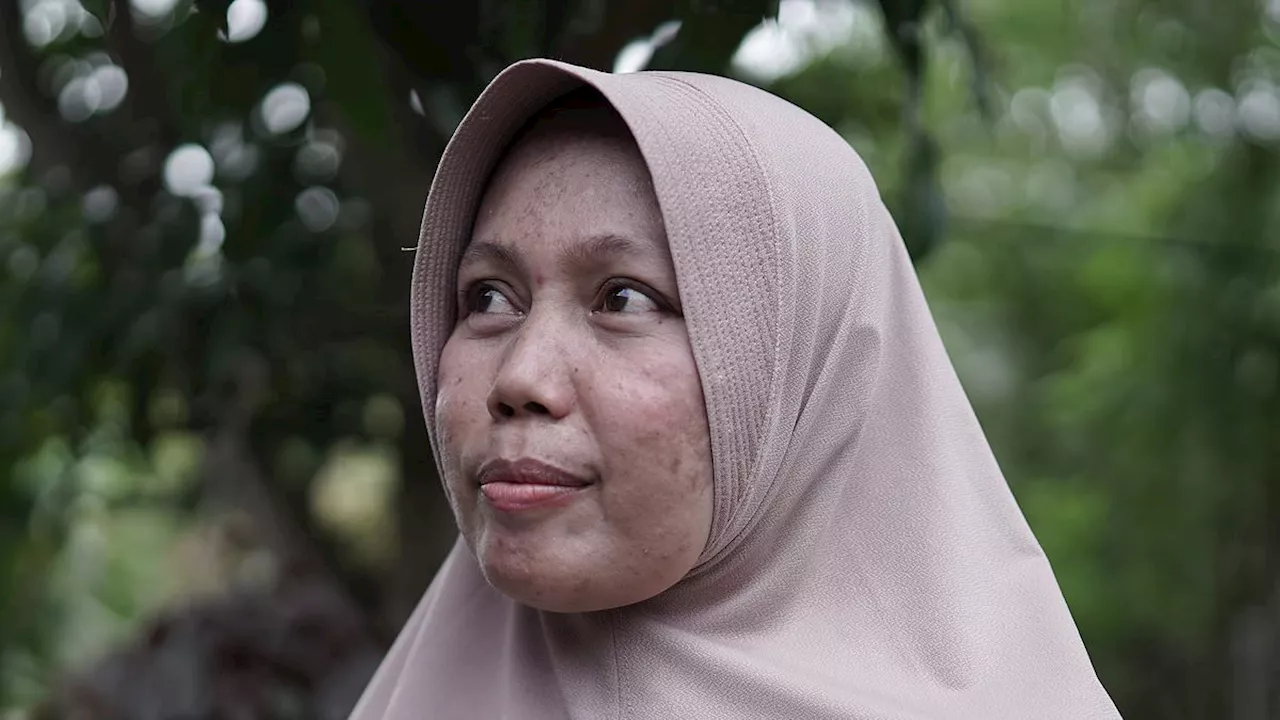 Indonesia Tsunami Survivor's Heartbreaking Mourning 20 Years On