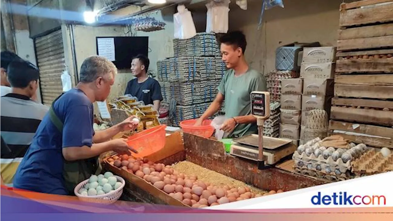 Harga Telur Ayam Tembus Rp 31.000/kg di Pasar Kebayoran Lama