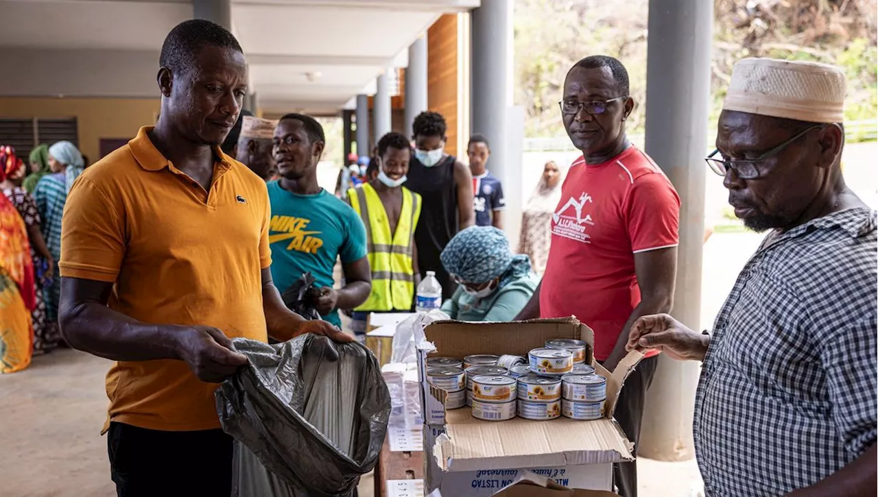 À Mayotte, la vie reprend doucement après le passage du cyclone Chido