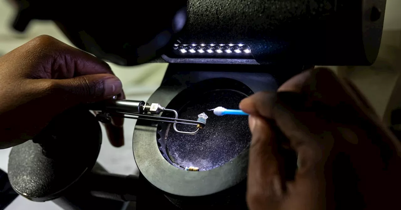 De Beers amasses its biggest diamond stockpile since 2008 financial crisis