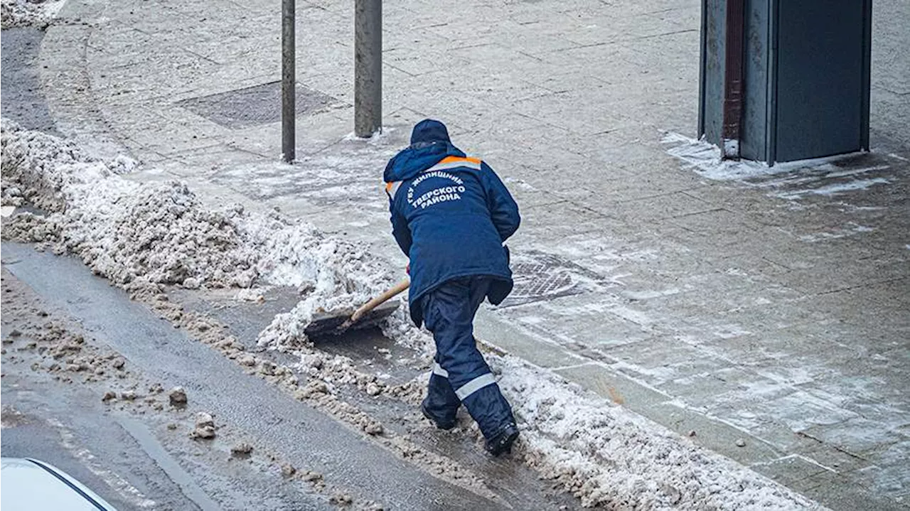 Погода в Москве и Подмосковье 26 декабря: облачно с прояснениями и гололед