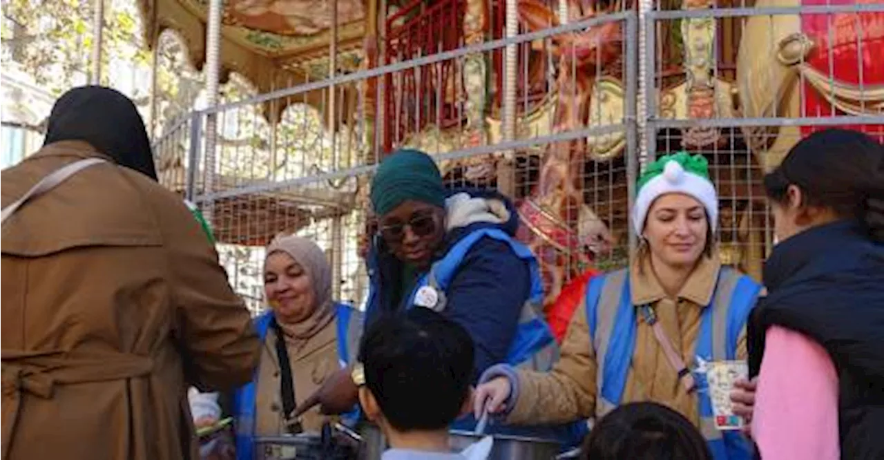 Le Secours Populaire Offre un Repas de Noël aux Personnes Sans Domicile à Marseille