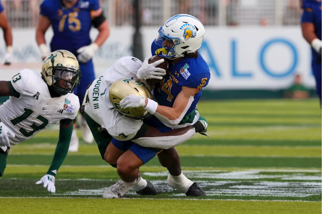 Matthew Coleman Taken Down by Bernard Gooden in South Florida vs. San Jose Game