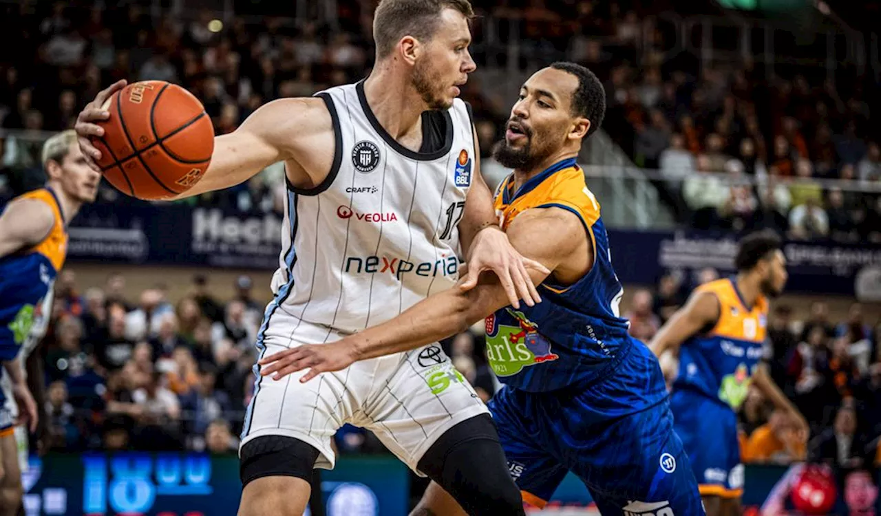 „Aus den Fehlern nicht gelernt“: Towers verlieren Nordderby in Rostock