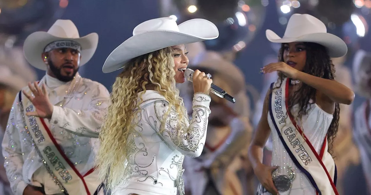 Beyoncé brings daughter Blue Ivy, 12, out for epic Christmas NFL performance