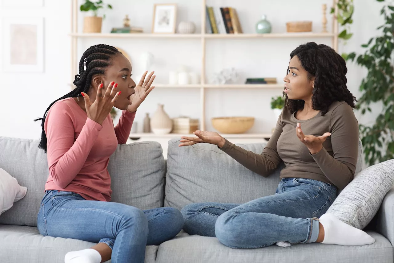 Dear Abby Advises Friend on Helping Best Friend in Abusive Relationship