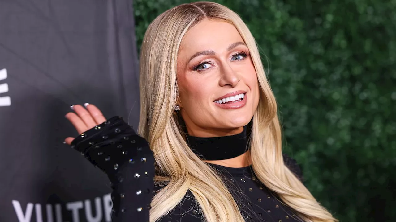 Paris Hilton überrascht mit sexy Weihnachtsgeschenk unterm Tannenbaum