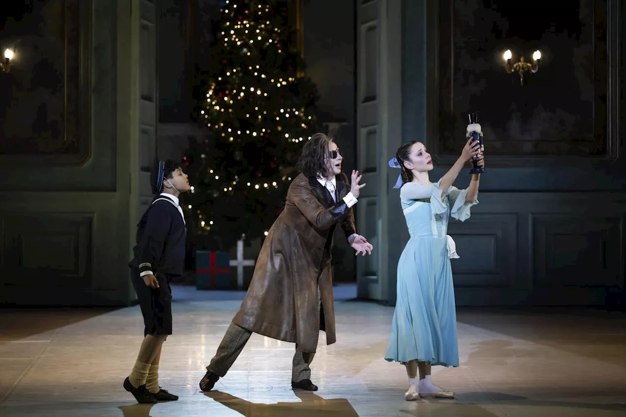 À 11 ans, Antoine danse « Casse-Noisette » à l'Opéra de Bordeaux