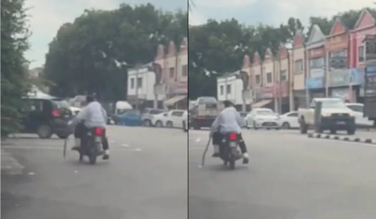 Kind Stranger Helps Elderly Man with Leg Injury