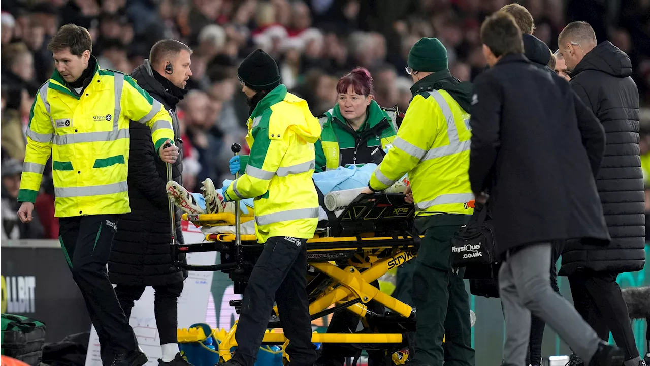 West Ham GK Fabianski taken off on stretcher after injury against Southampton