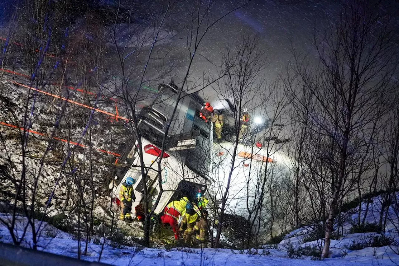 Støre om bussulykken: – Svært alvorlig