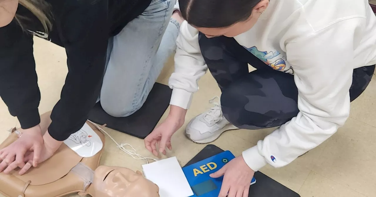 High schools can get FREE CPR training kits