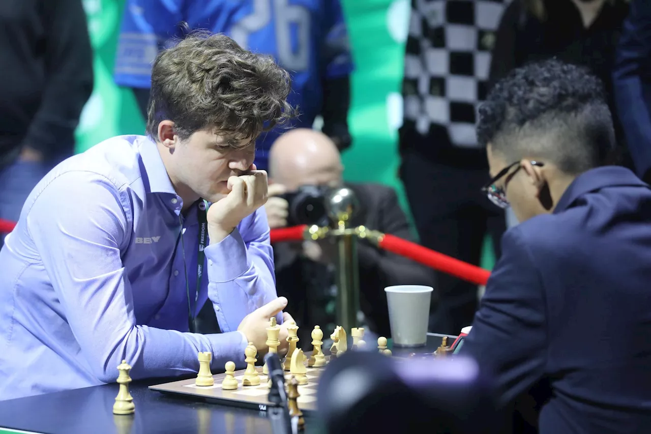 Magnus Carlsen slo tilbake i hurtigsjakk-VM