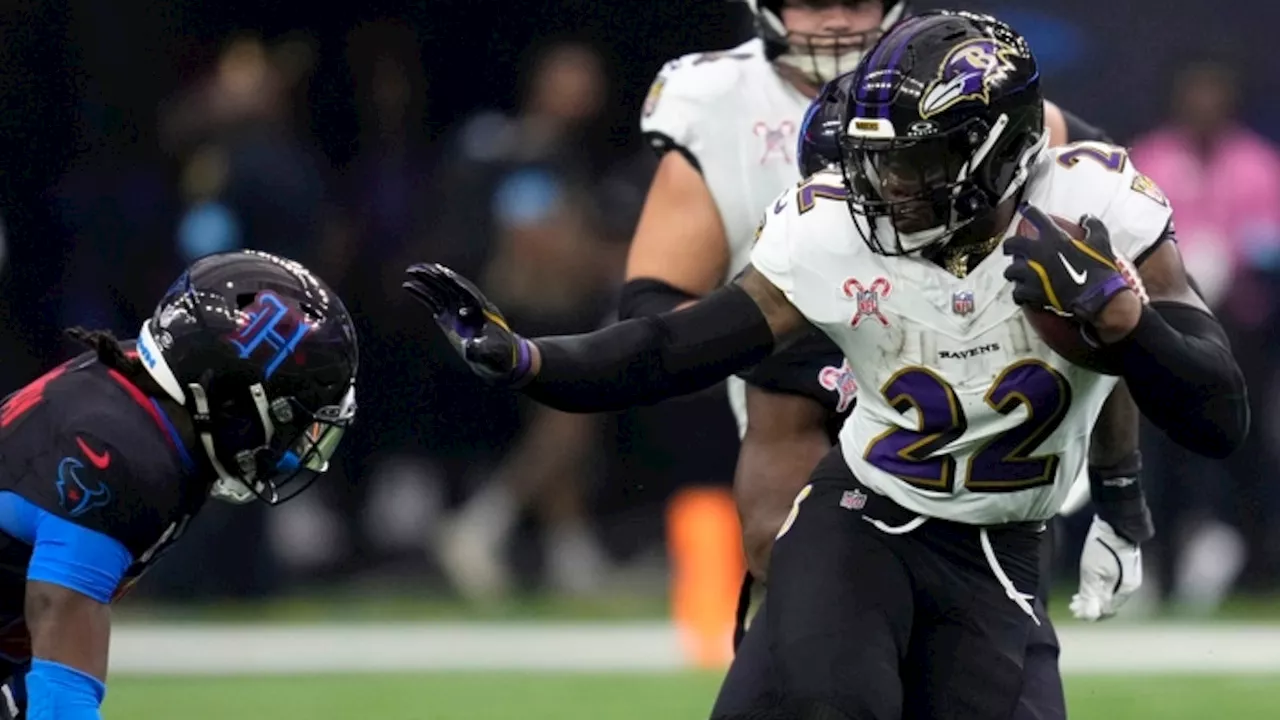 NFL Christmas: Derrick Henry runs Ravens into first place