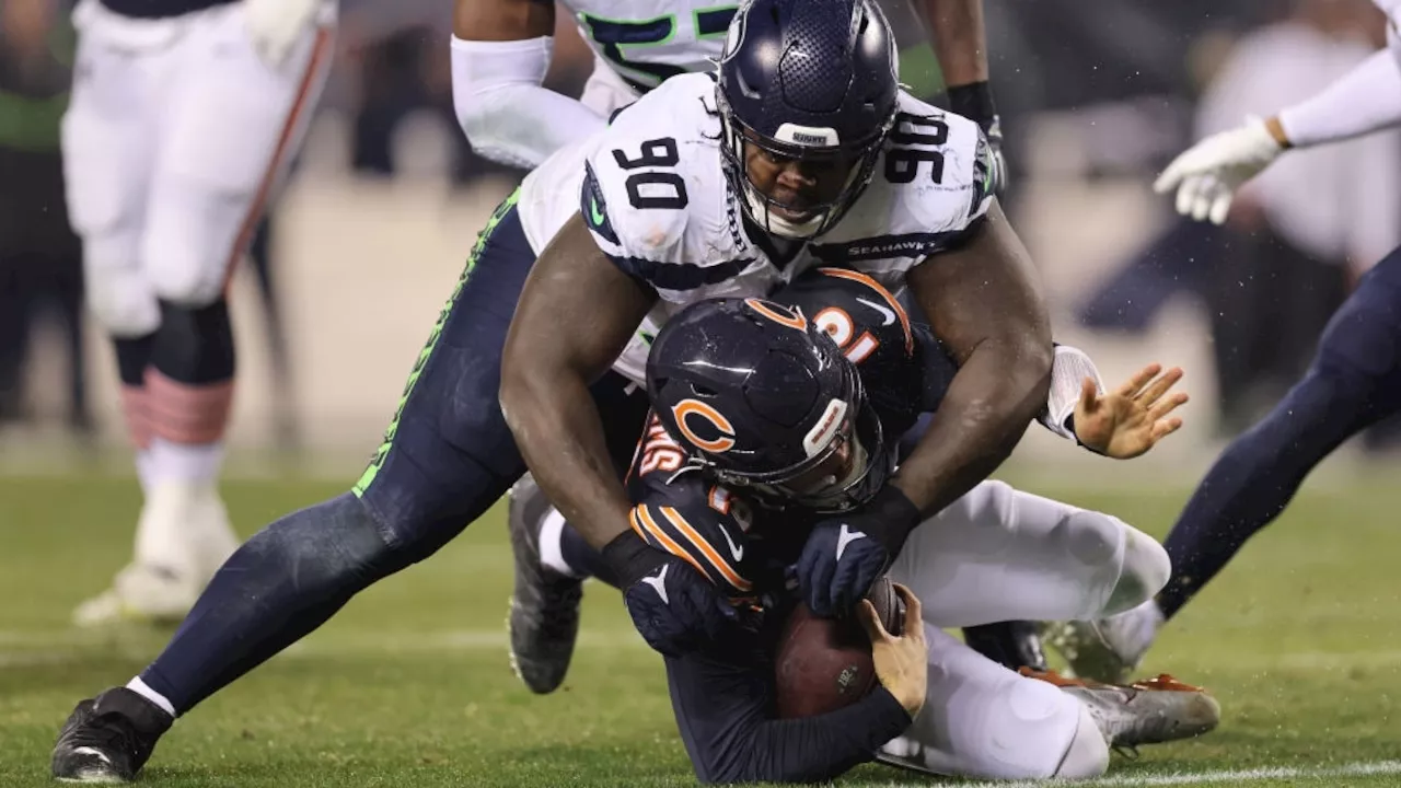 NFL Thursday night: More sacks than points in Seahawks-Bears game