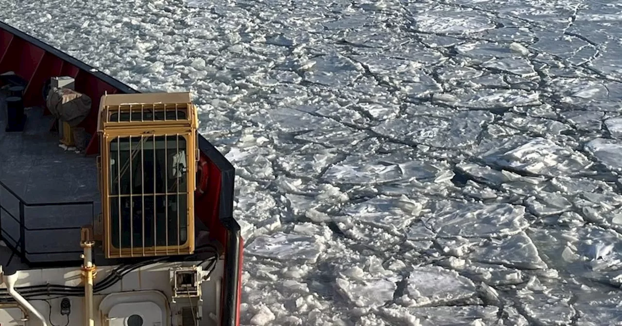 Icebreaker Helps Ferry Deliver Last Supplies to Labrador Communities