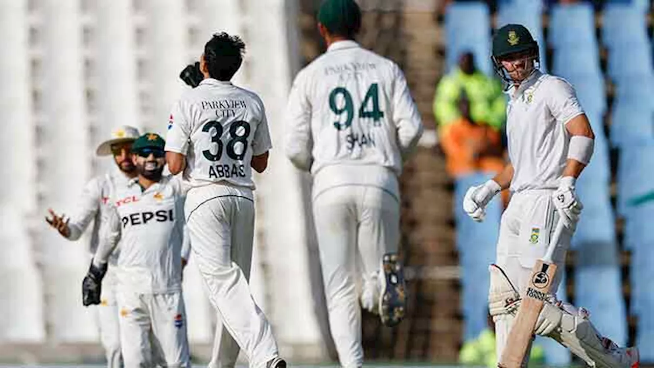 First Test, Day 2: South Africa resume innings at 82 for three