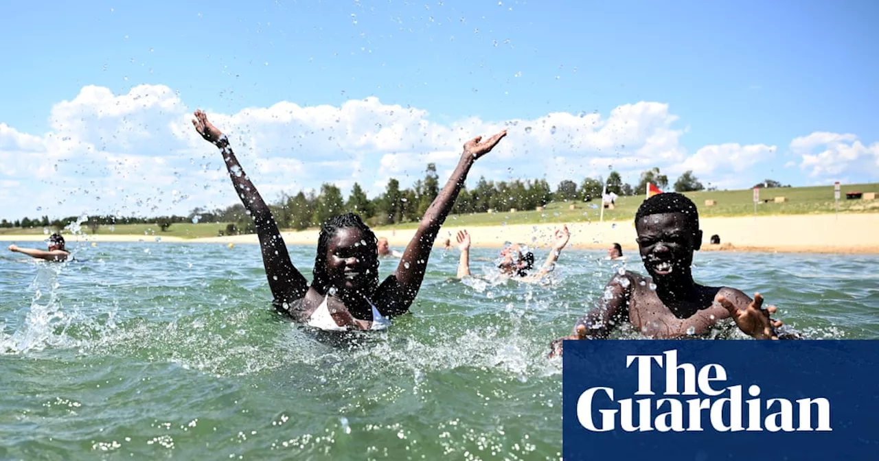 Australian weather forecast: bureau warns of bushfire danger as heatwave grips east coast