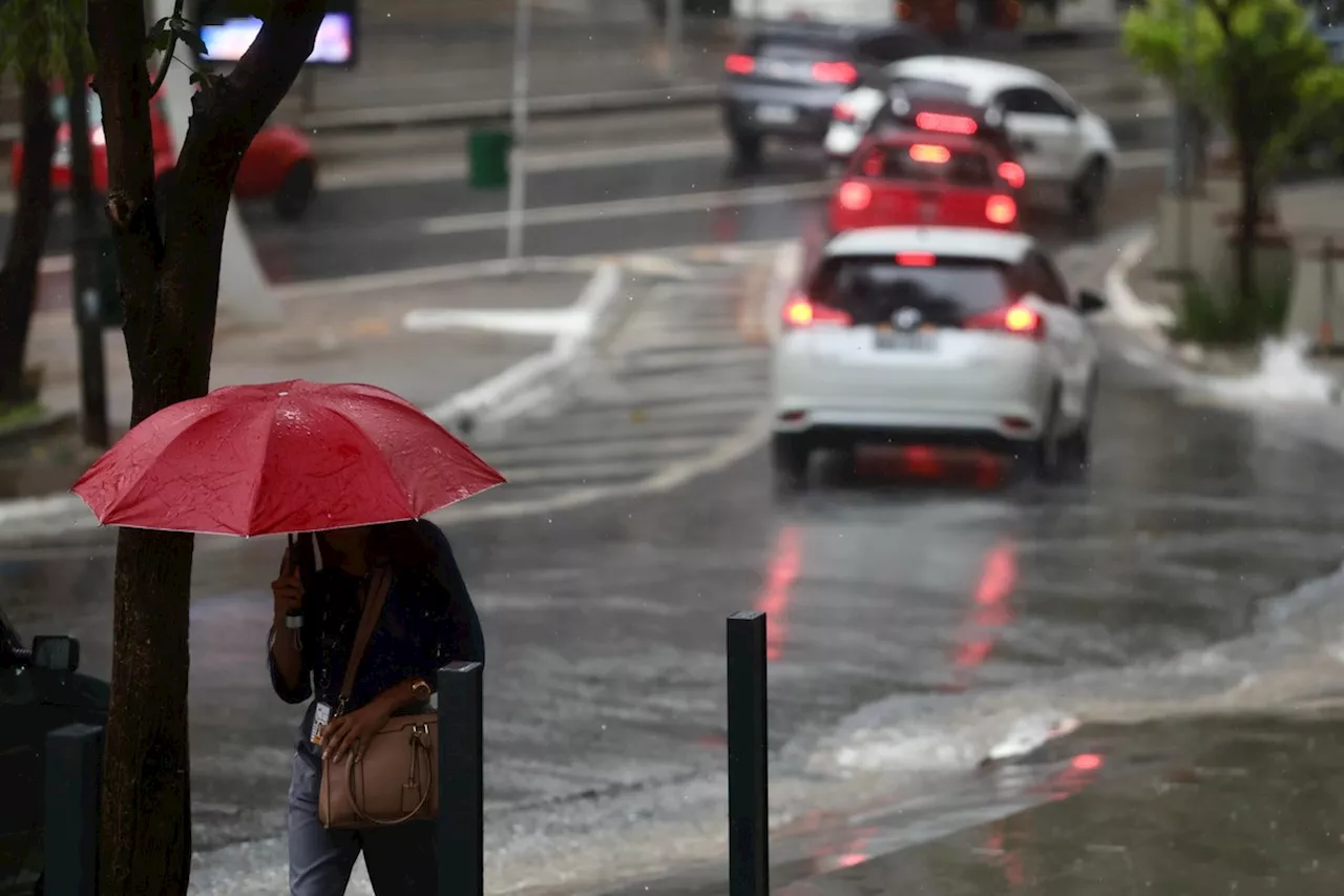 Chuvas intensas atingem 18 estados nesta sexta-feira, com maior intensidade no Centro e Sudeste; veja previsão