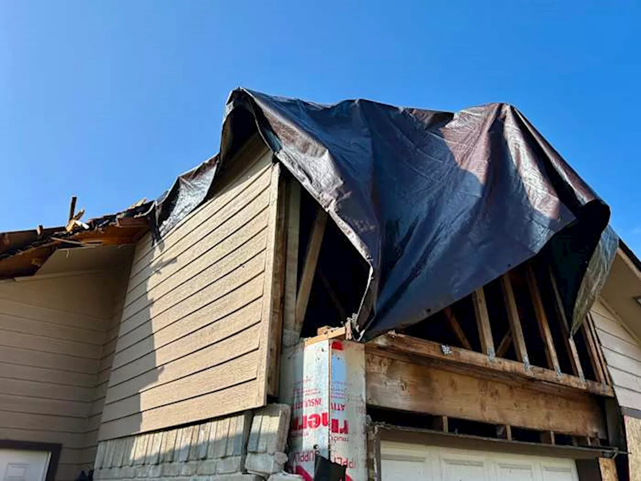 Single Mom of Six Displaced After EF-1 Tornado Rips Through SW Houston