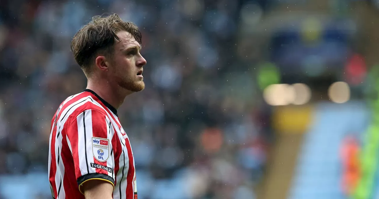 Sheffield United Defender's Injury Casts Shadow Over Leeds United Title Race