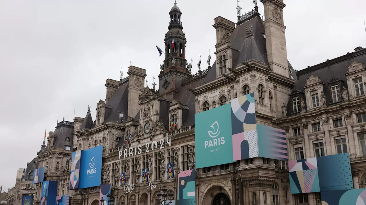 Pollution à l'essence à l'Hôtel de Ville de Paris