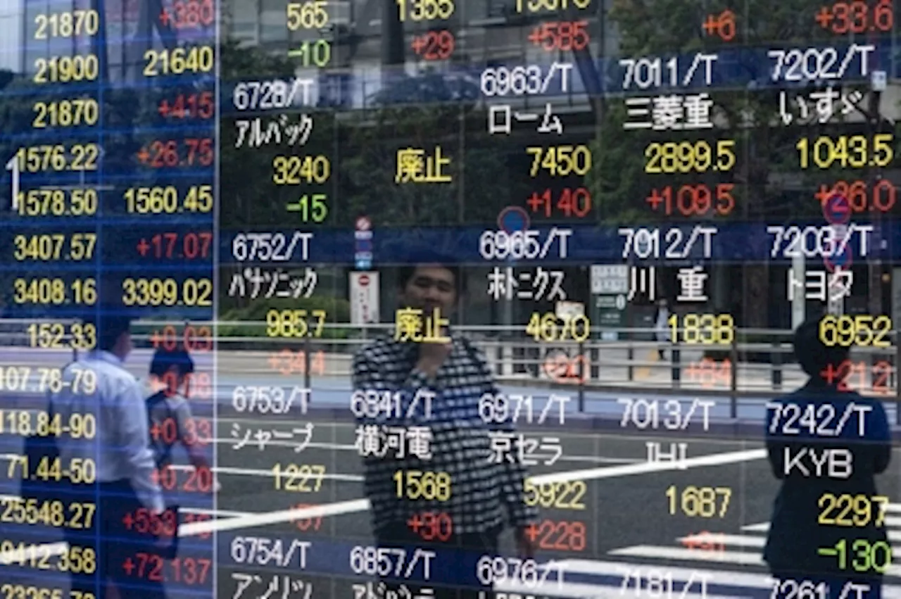 Asian Stocks Rise, Yen Remains Near Five-Month Lows