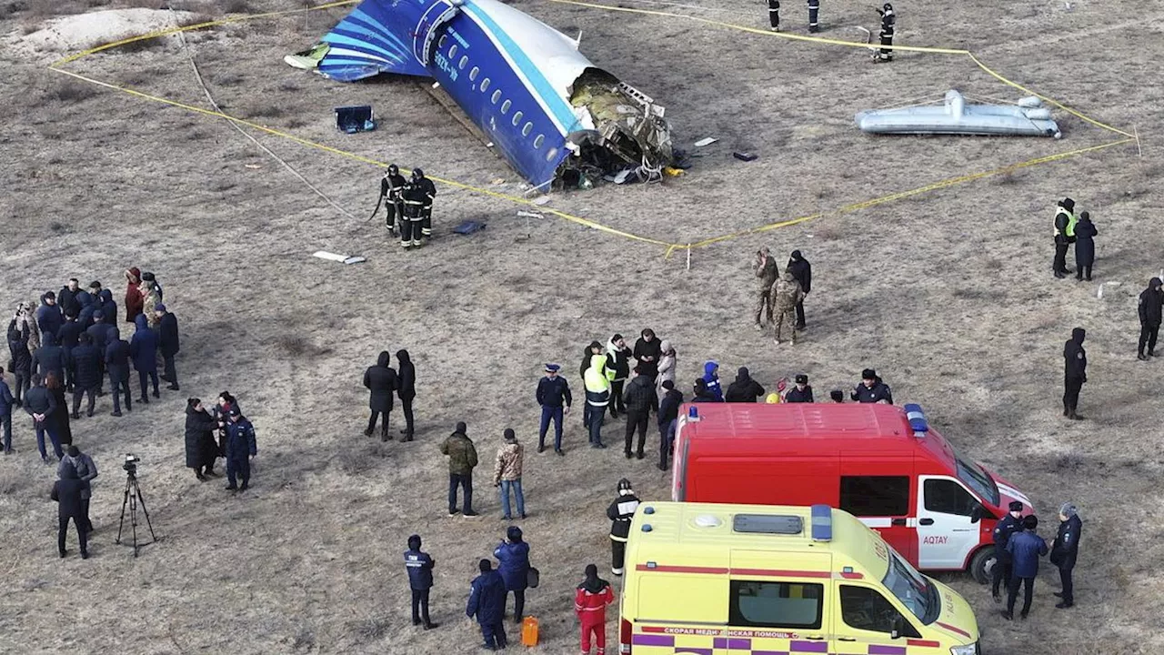 Azerbaijan Airlines sospende voli verso Russia dopo incidente aereo