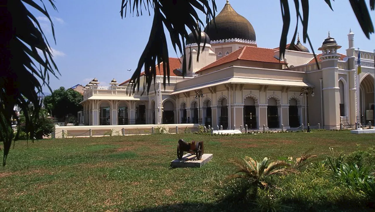 Fouetté en mosquée en Malaisie : Une condamnation à la charia suscite l'inquiétude