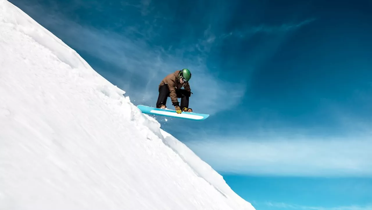 Snowboardeur Suffoque dans la Neige Après Chute en Hors-Piste